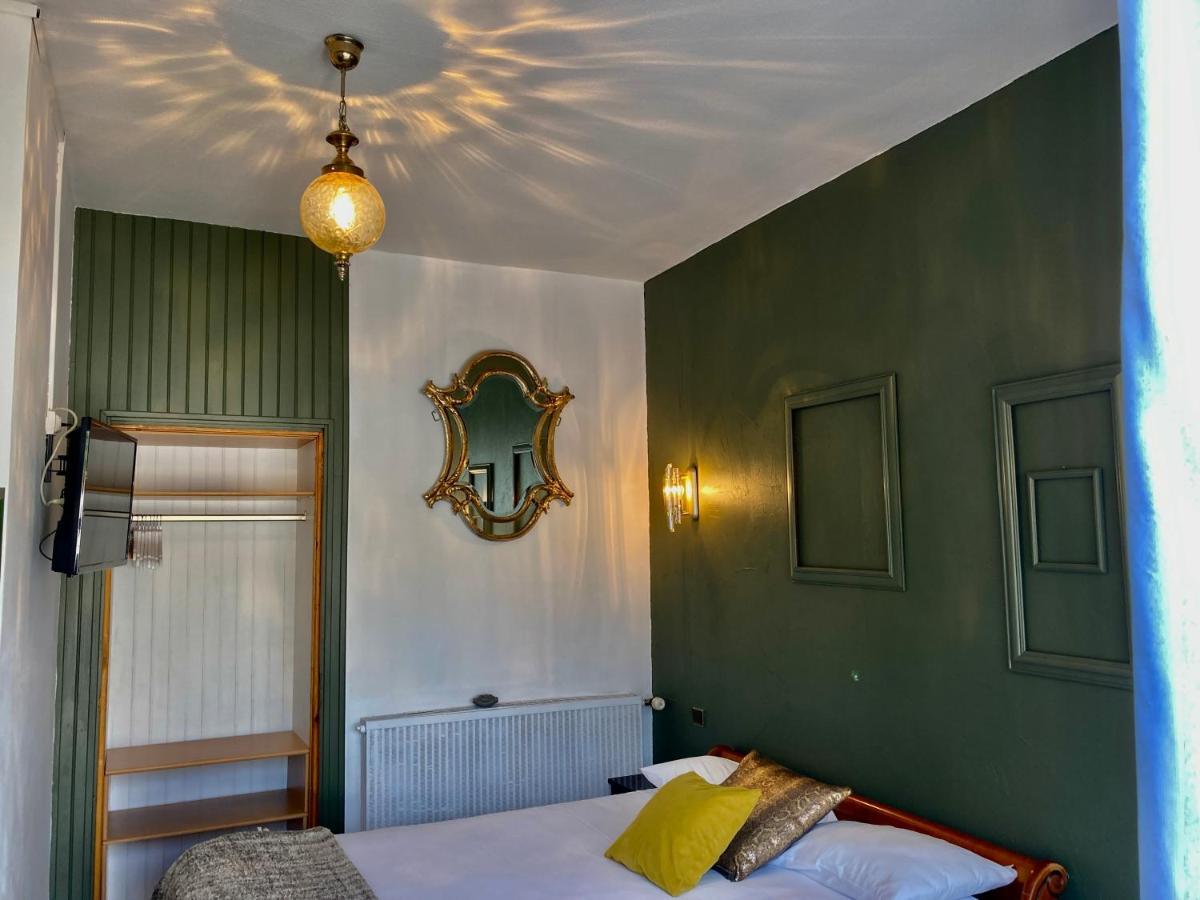 L'ecume Des Jours Hotel